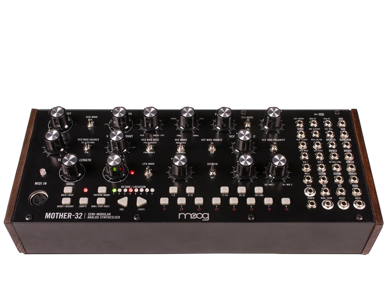 Moog Mother-32 Modular Synthesizer Semimodulær, 32 step seq, 2xFilter, Osc 